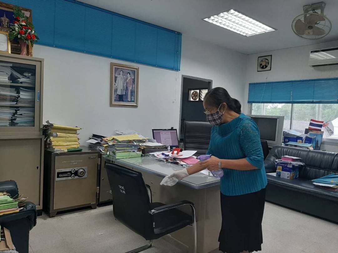 ﻿สำนักงานบังคับคดีจังหวัดเพชรบูรณ์ จัดกิจกรรม Big Cleaning Day เพื่อป้องกันการแพร่ระบาดของโรคติดเชื้อไวรัสโคโรนา 2019 (Coronavirus Disease 2019 : COVID-19)